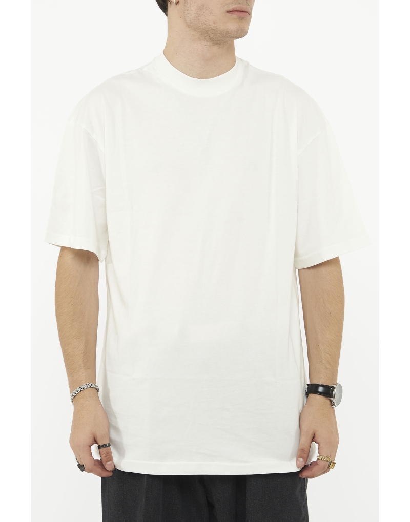 T shirt mezzo on sale collo